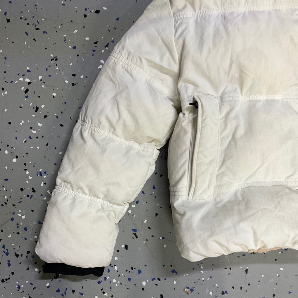 Jordan Boys White Hooded Puffer Jacket Fleece Lined Jumpman Coat Small 8-10Y - Picture 3 of 9